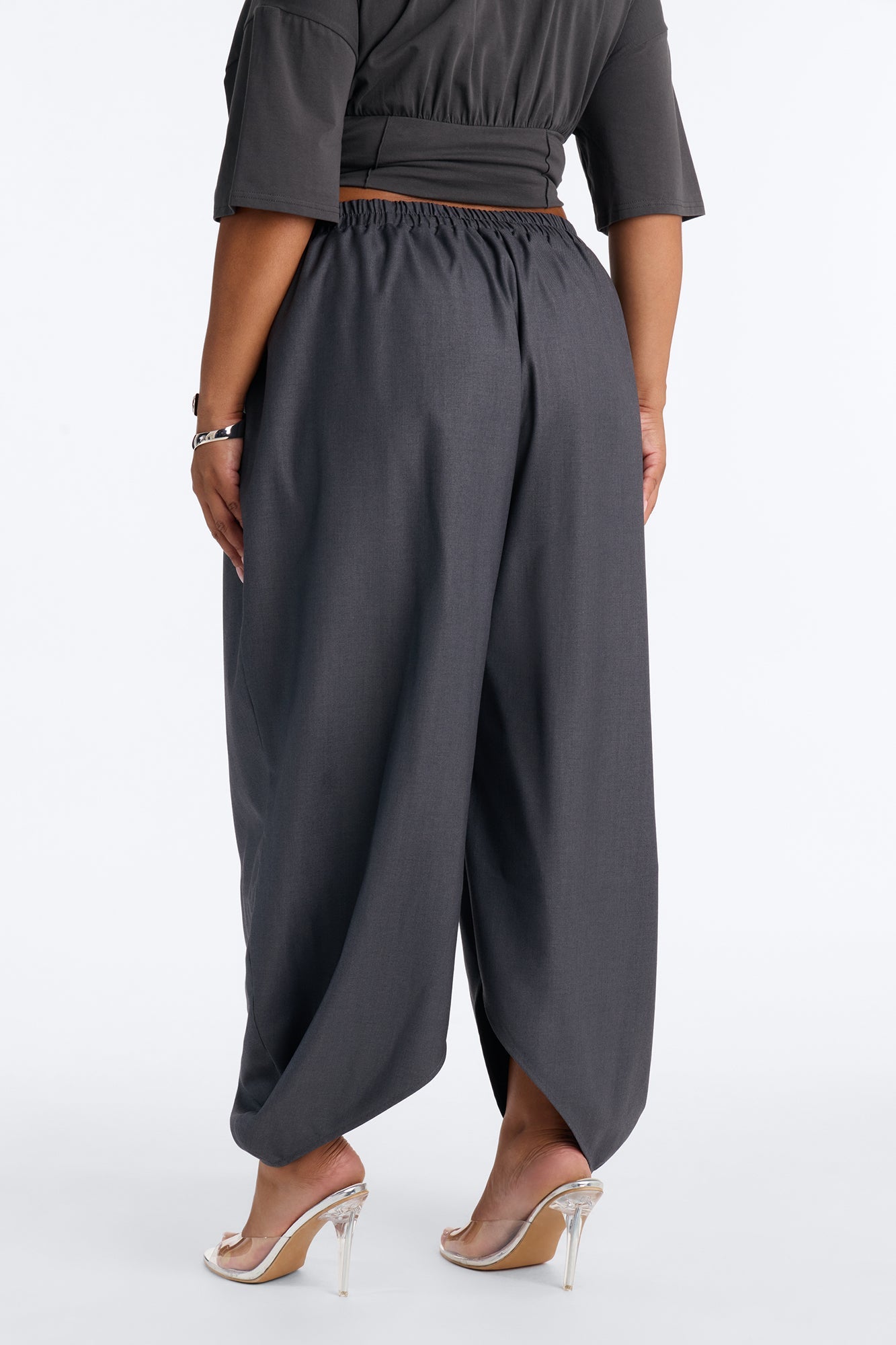 Bianca Barrel Leg Low Rise Pant - Charcoal