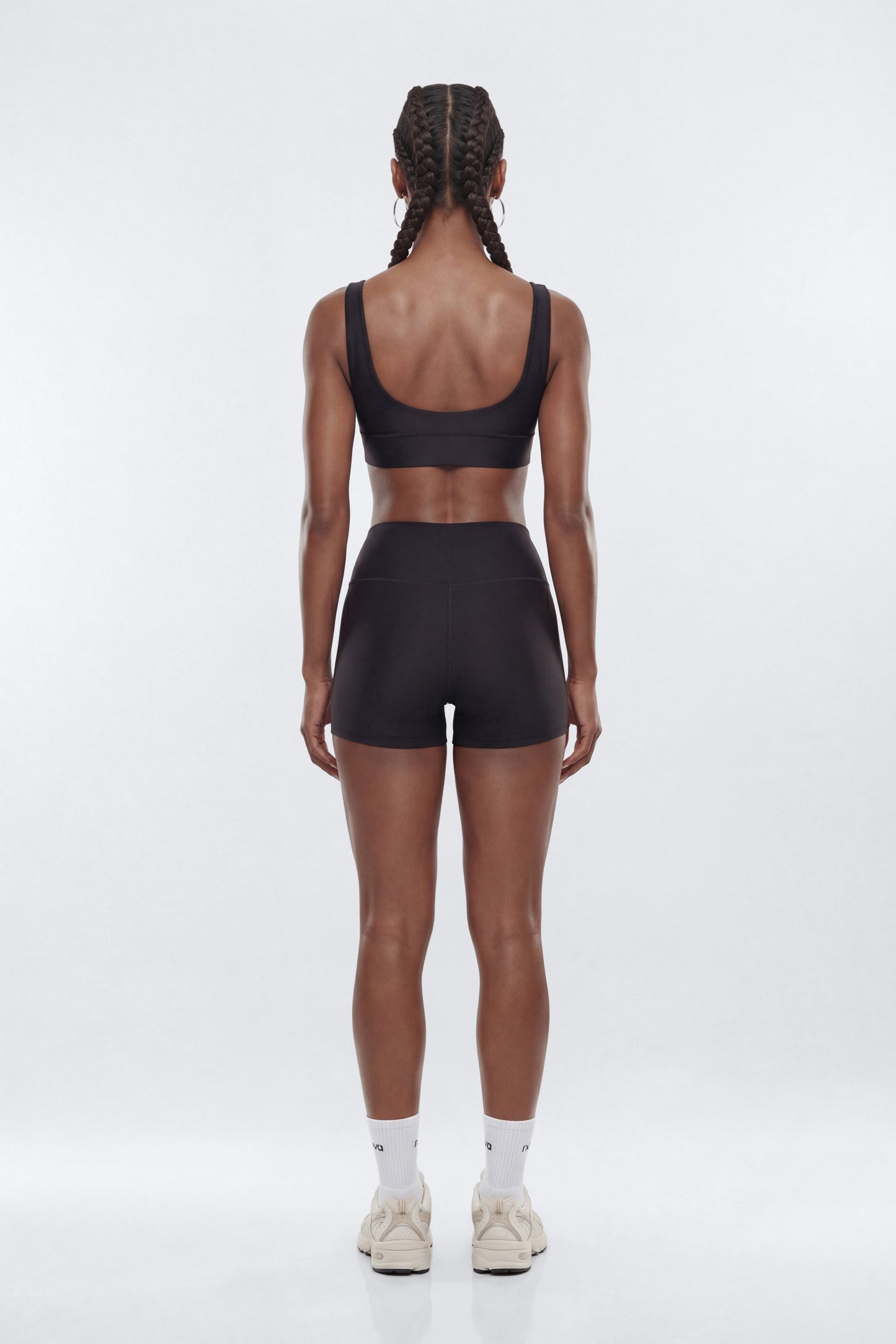 AirSculpt™ V Neck Sports Bra - Black Fashion Nova