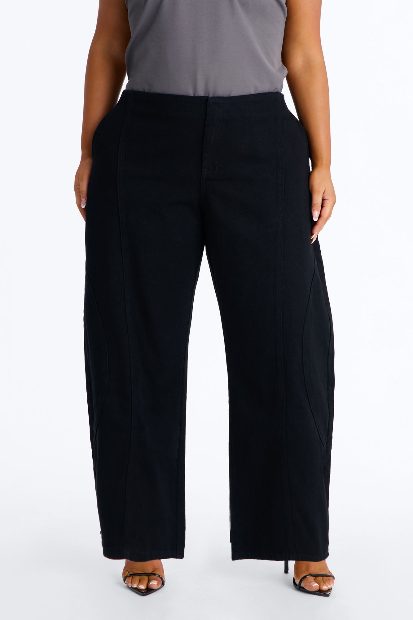 Maliah Low Rise Twill Barrel Leg Pants - Black