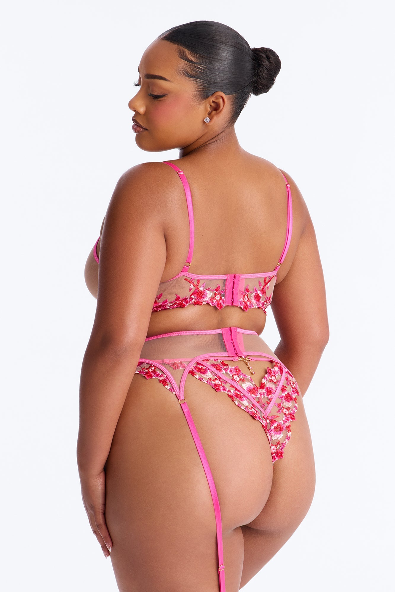 Amara Mesh Embroidered 3 Piece Bra And Panty Garter Set - Fuchsia
