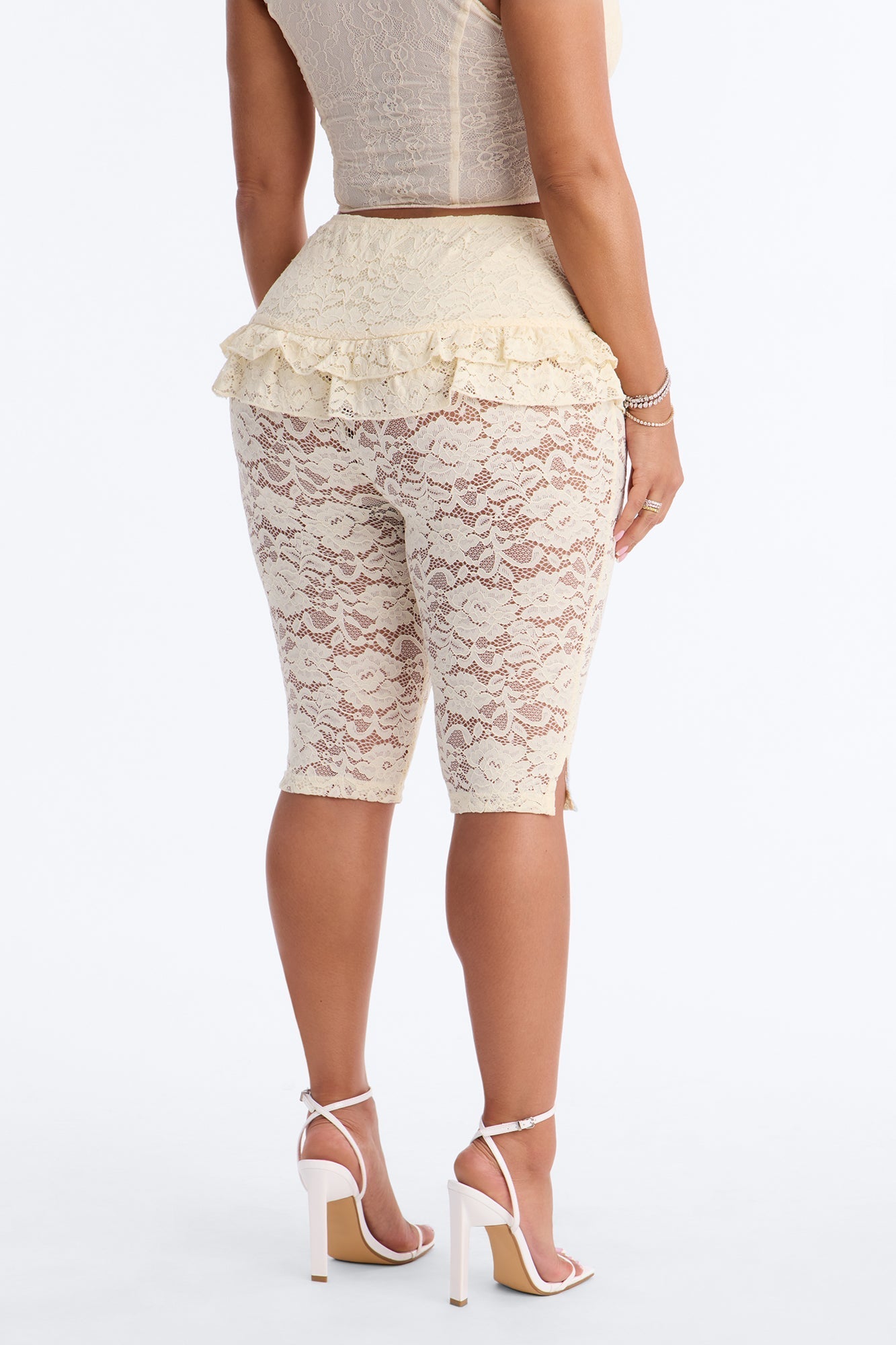 Antonella Skirted Lace Capri Legging - Ivory Fashion Nova