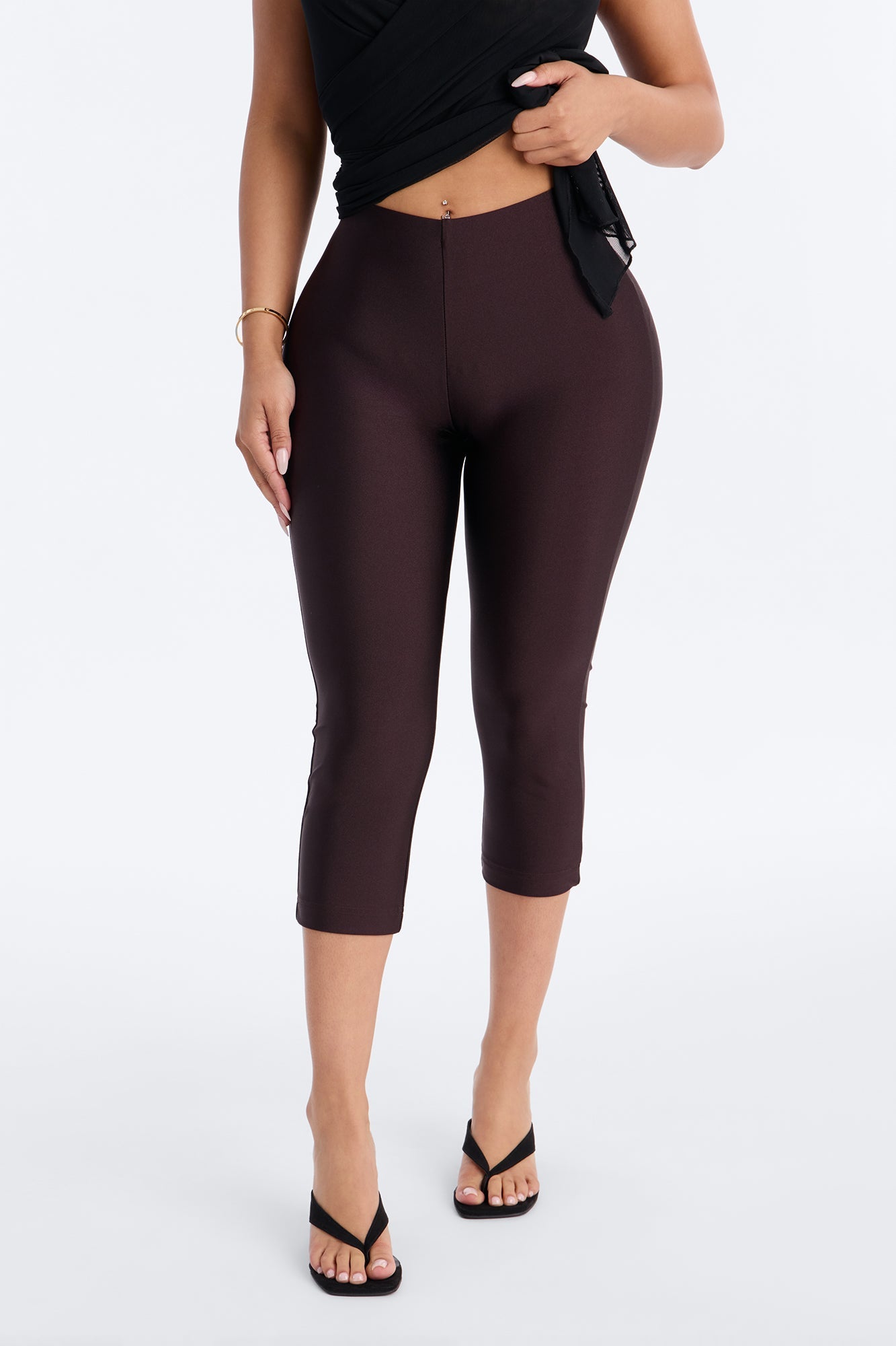 Tricot Low Rise Clean Waistband Capri Legging - Chocolate