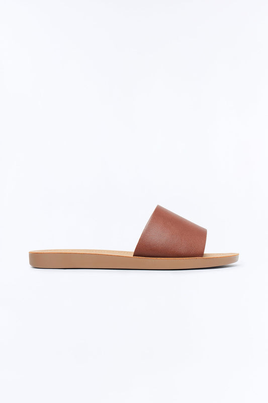 Janie Flat Sandals - Brown