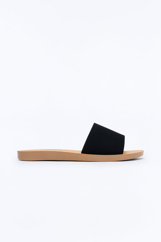 Janie Flat Sandals - Black