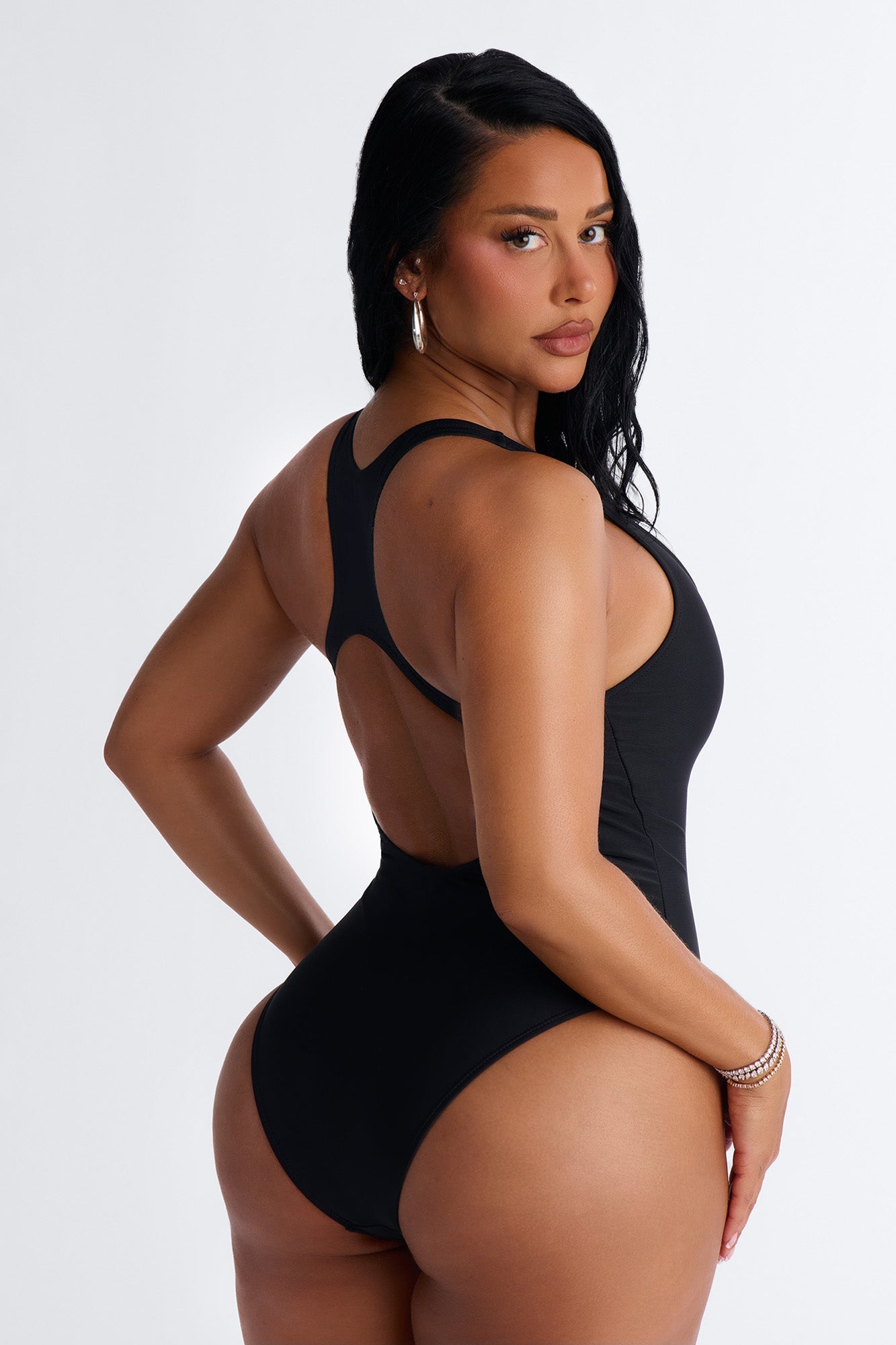 Donna Sleeveless Scoop Neck 1 Piece Swimsuit - Black