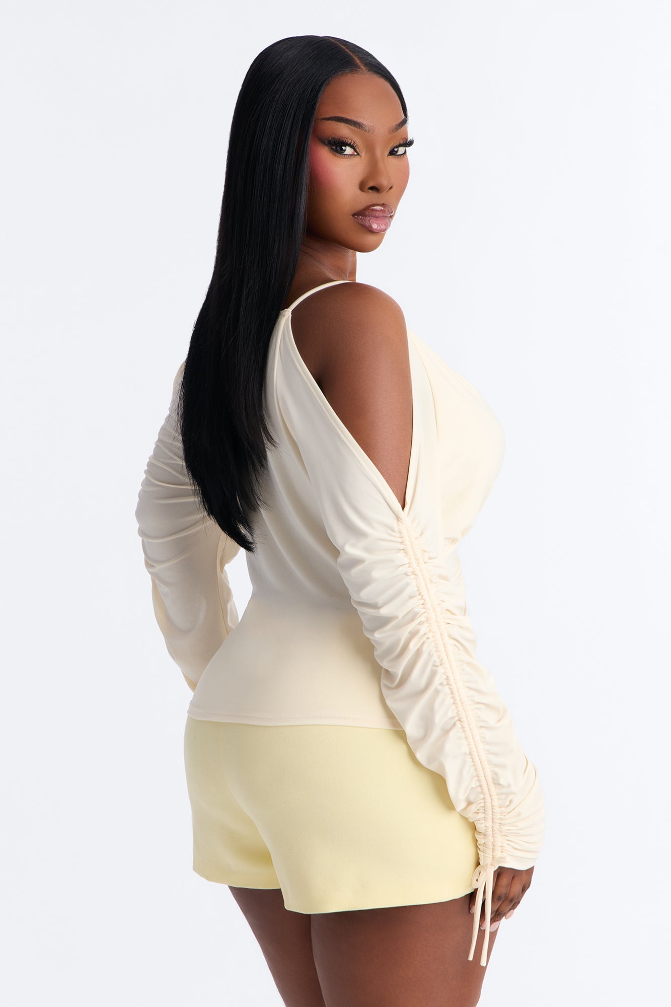 Genevieve Ruched Cold Shoulder Long Sleeve Top - Cream