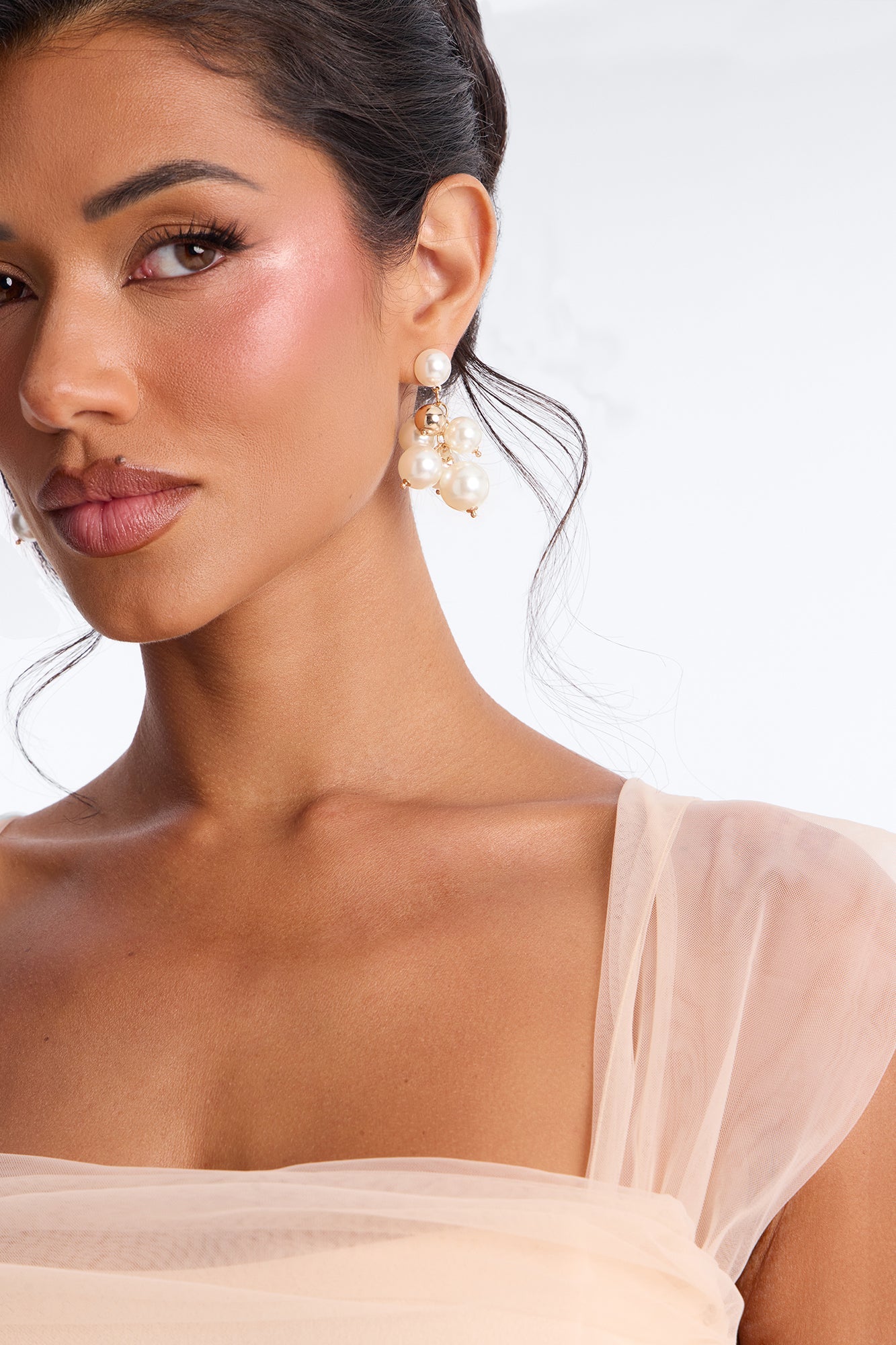 Pearl Bloom Earrings - White/Gold
