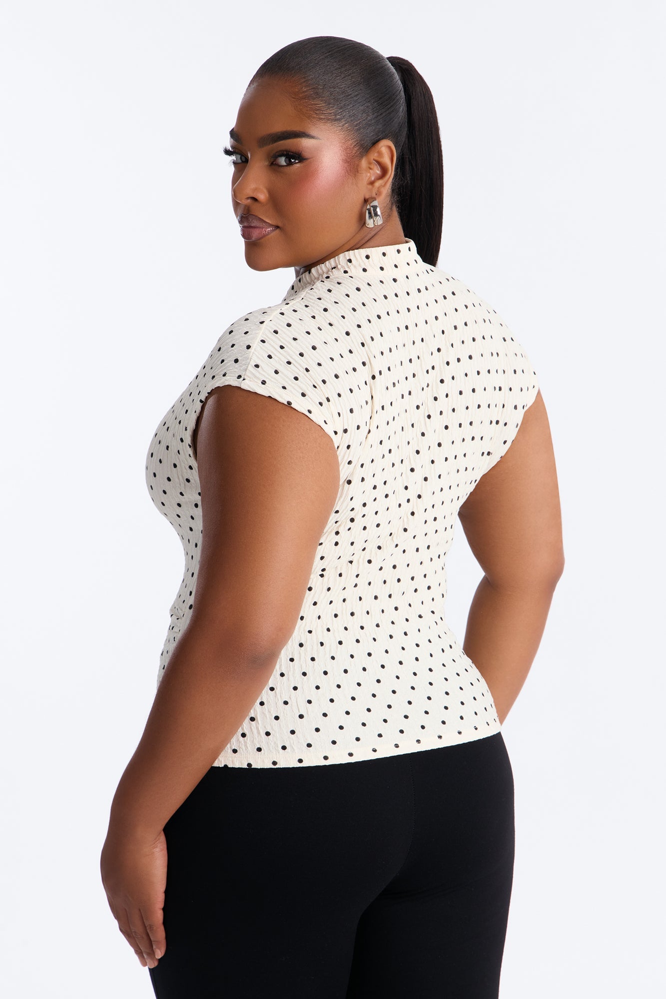 Mina Textured Polka Dot Mock Neck Short Sleeve Top - Cream/combo