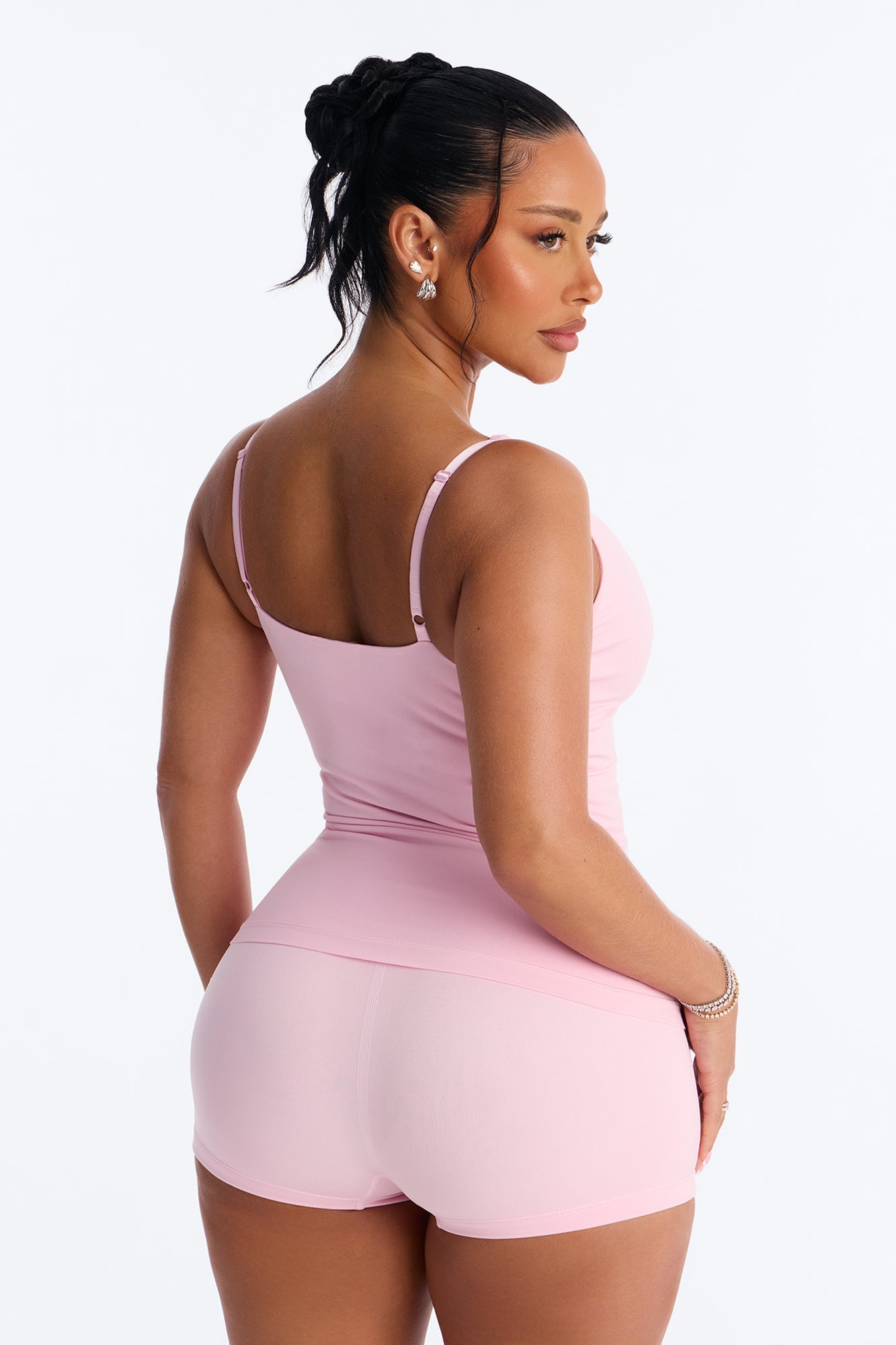 Seamless Smooth Double Lined Scoop Neck Cami Top - Light Pink