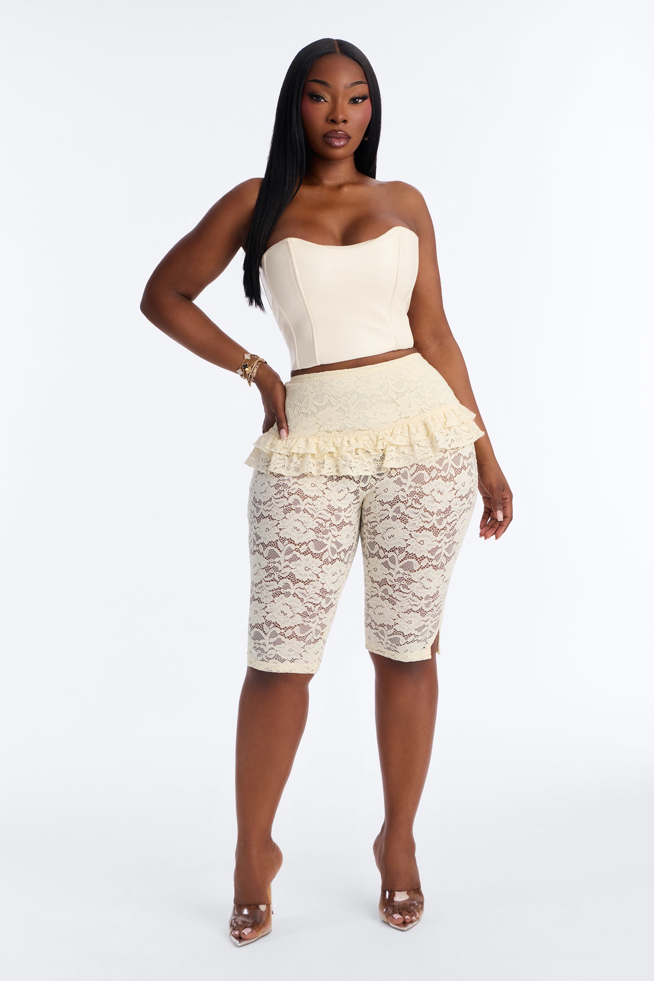 Antonella Skirted Lace Capri Legging - Ivory Fashion Nova
