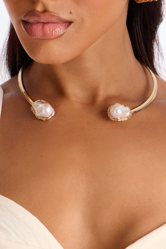 Blissful Retreat Pearl Choker - Gold Fashion Nova