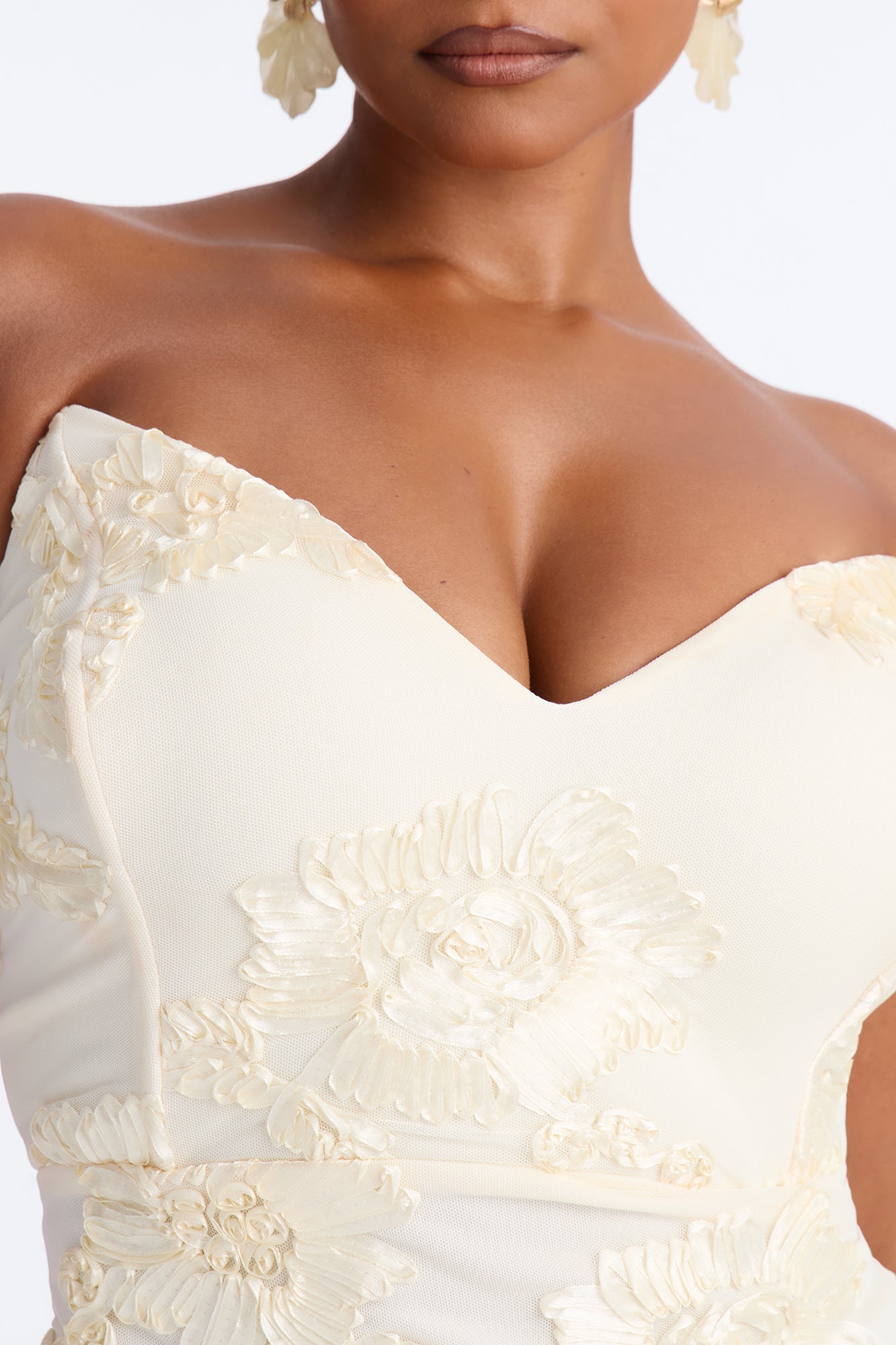 Elena Embroidered Mermaid Gown - White