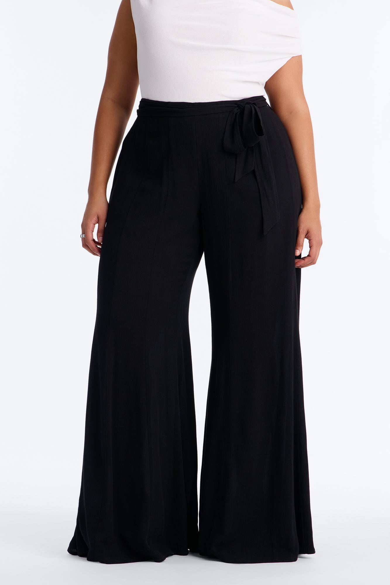 Kelsey Mid Rise Tie Waist Flowy Wide Leg Pant 34″ - Black