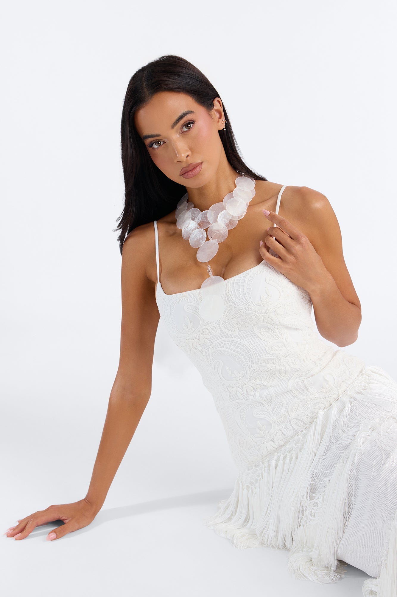 Crisp Shell Rounds Necklace - Ivory